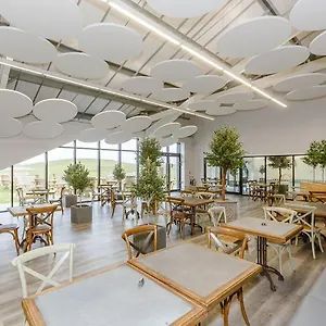 Resort Woodland Lakes Lodges 